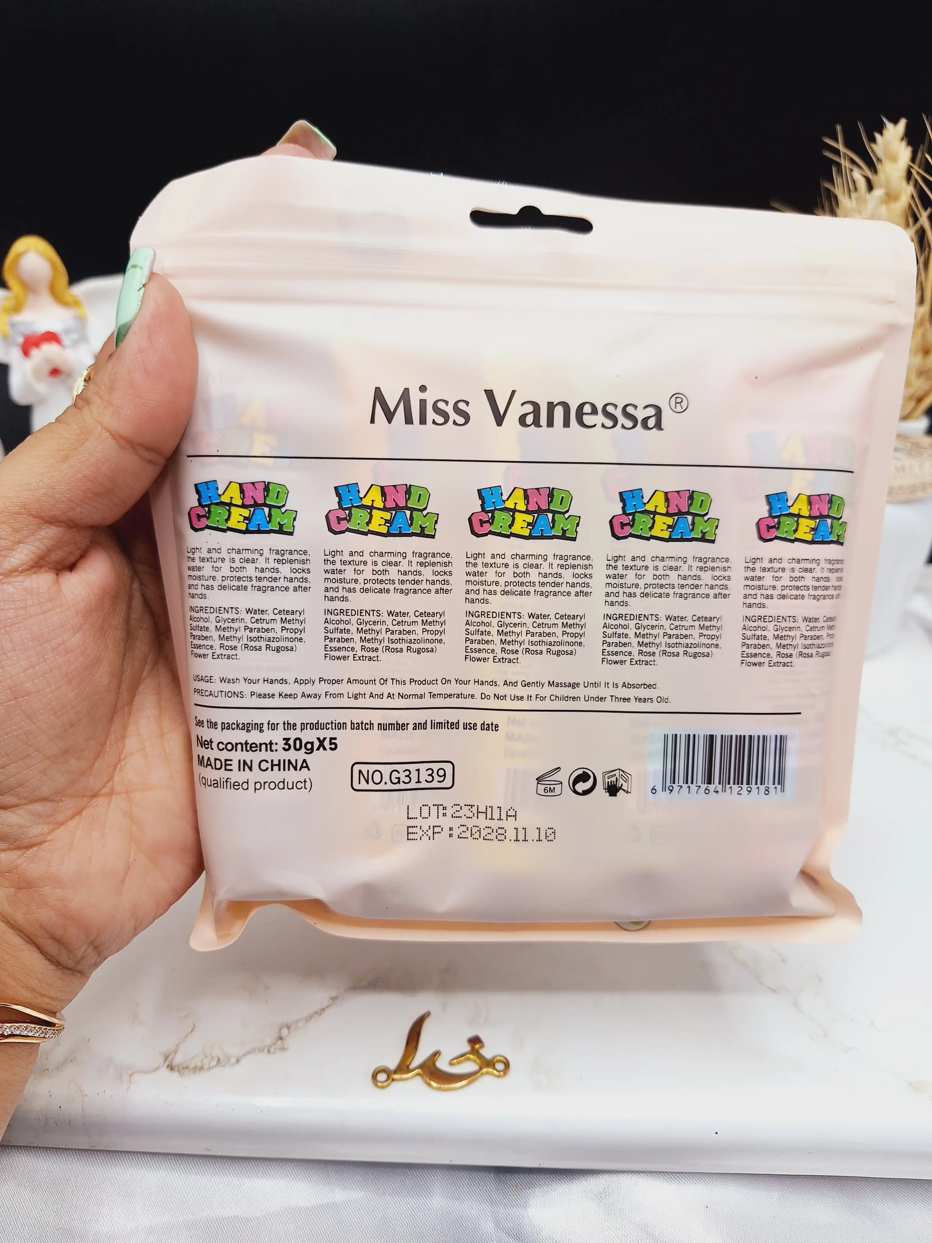 پک 5 عددی کرم دست طرح کارتونی Miss Vanessa کد G3139