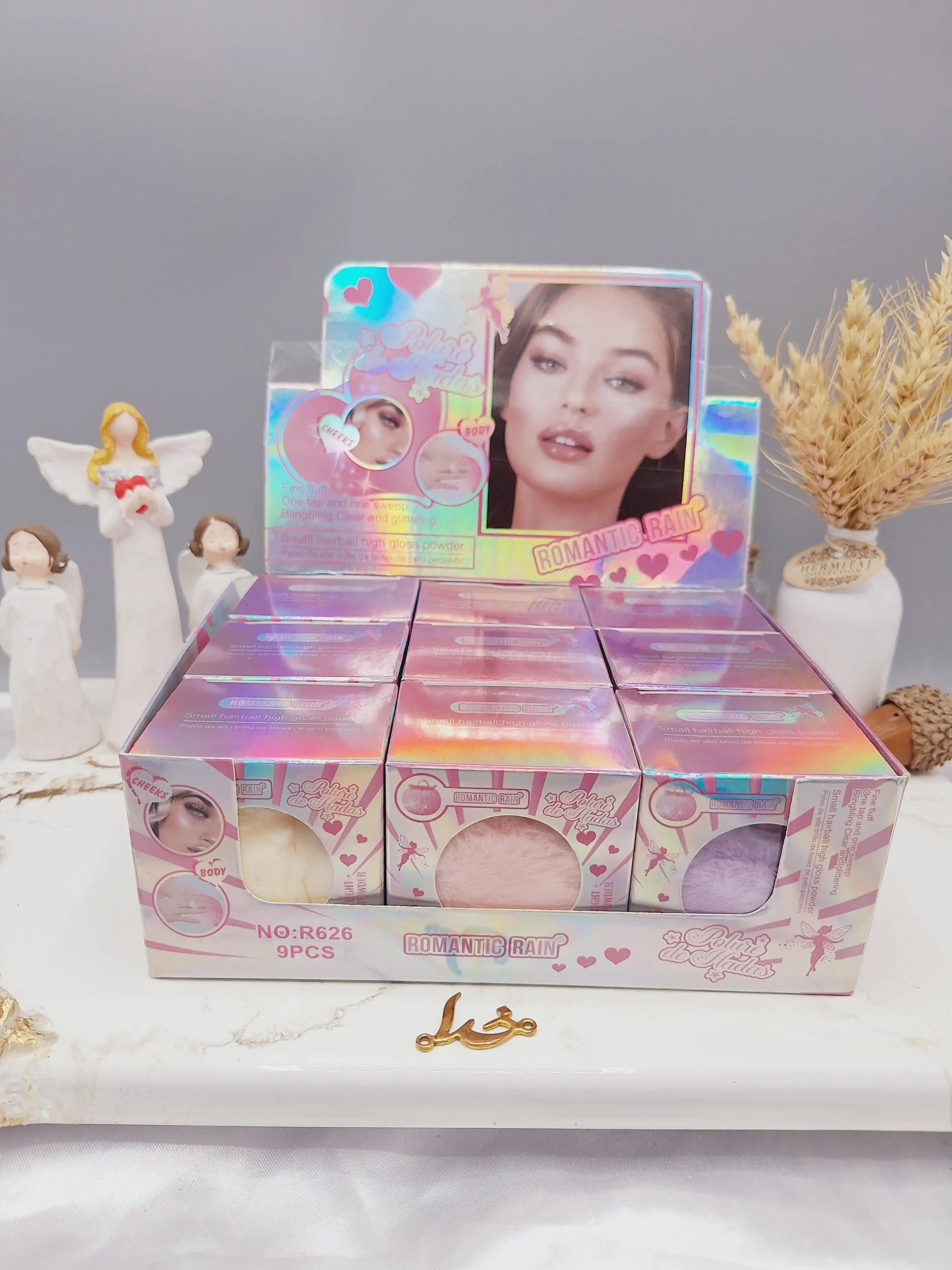بمب هایلایتر شاین دار پنبه ای برای بدن و صورت برند ROMANTIC RAIN کد R626