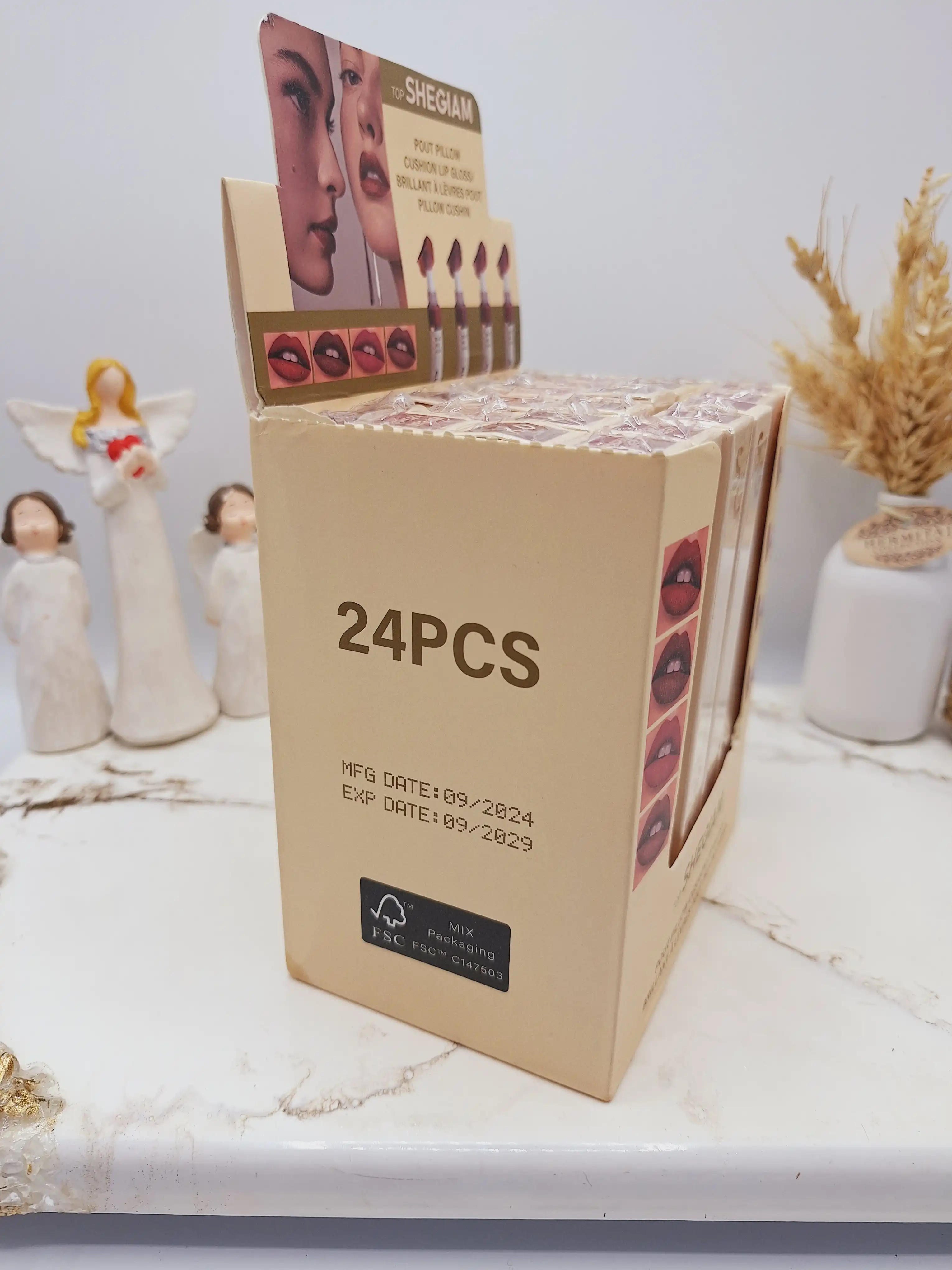 لیپ گلاس خیس کوشنی پرطرفدار شیگلم با کیفیت و خوش رنگ SHEGIAM کد 0410