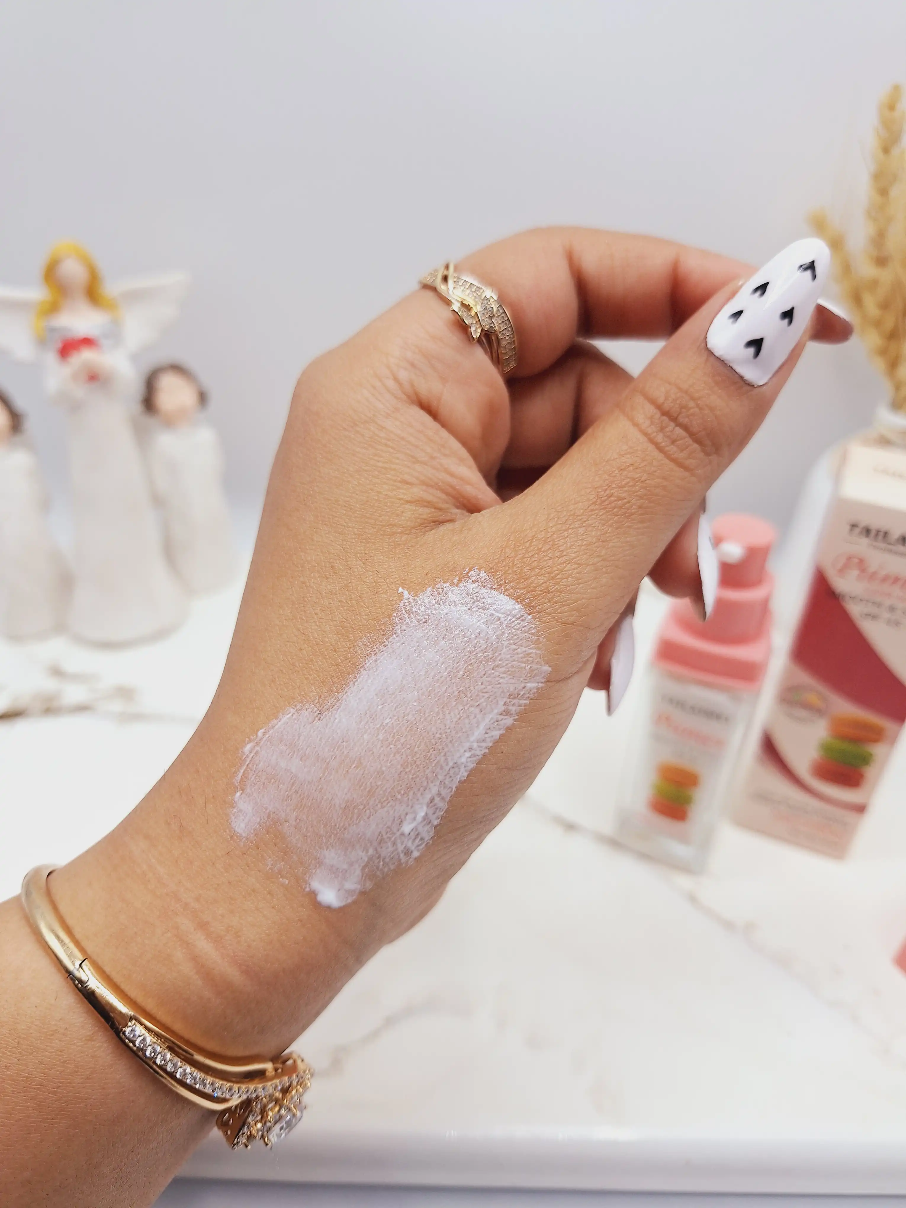 پرایمر و ضد آفتاب ماکارون تایلامی spf45 اورجینال کد NO.:TLM-F215