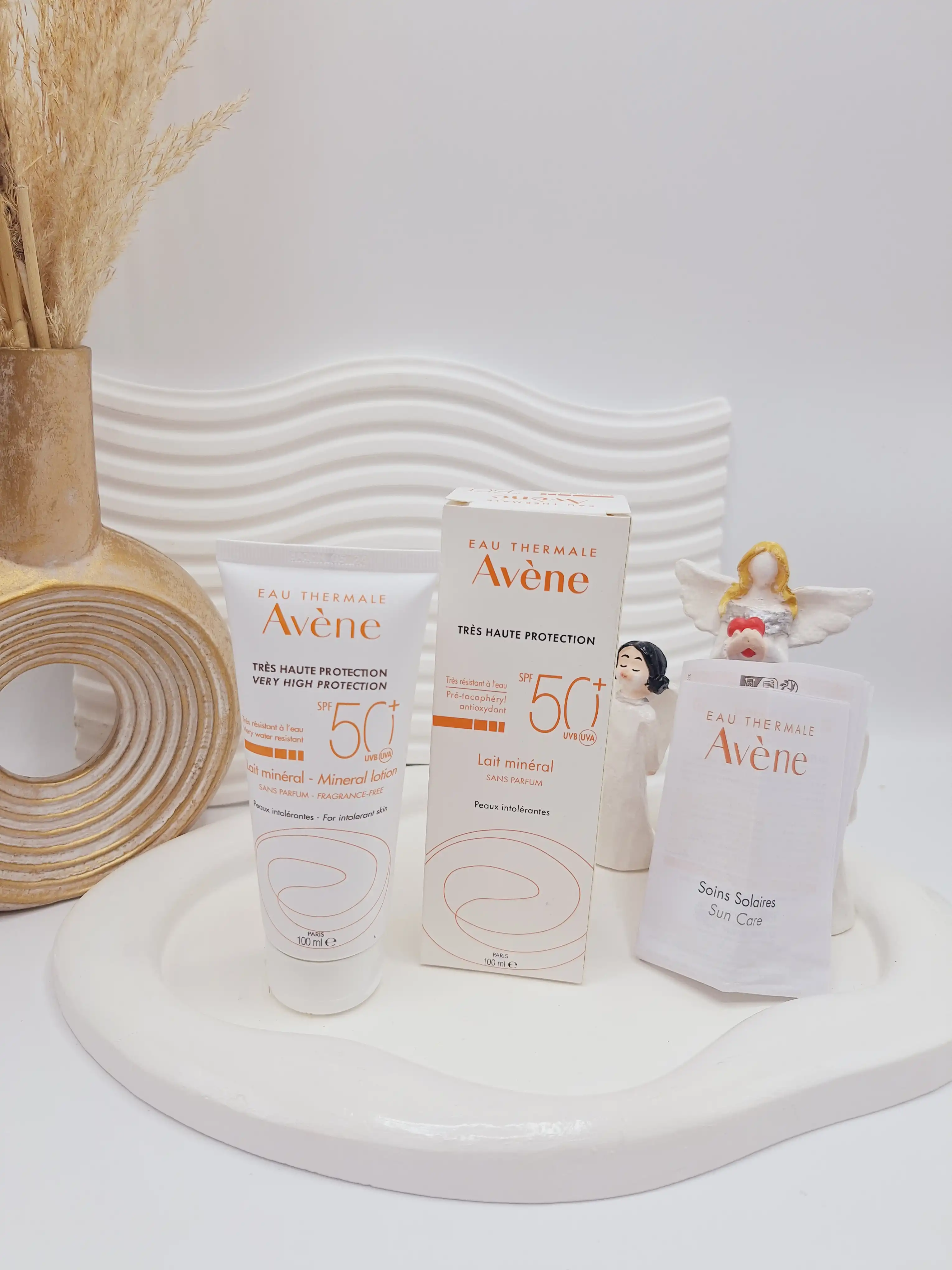 ضدآفتاب بی رنگ SPF 50 برند Avène کد 5872