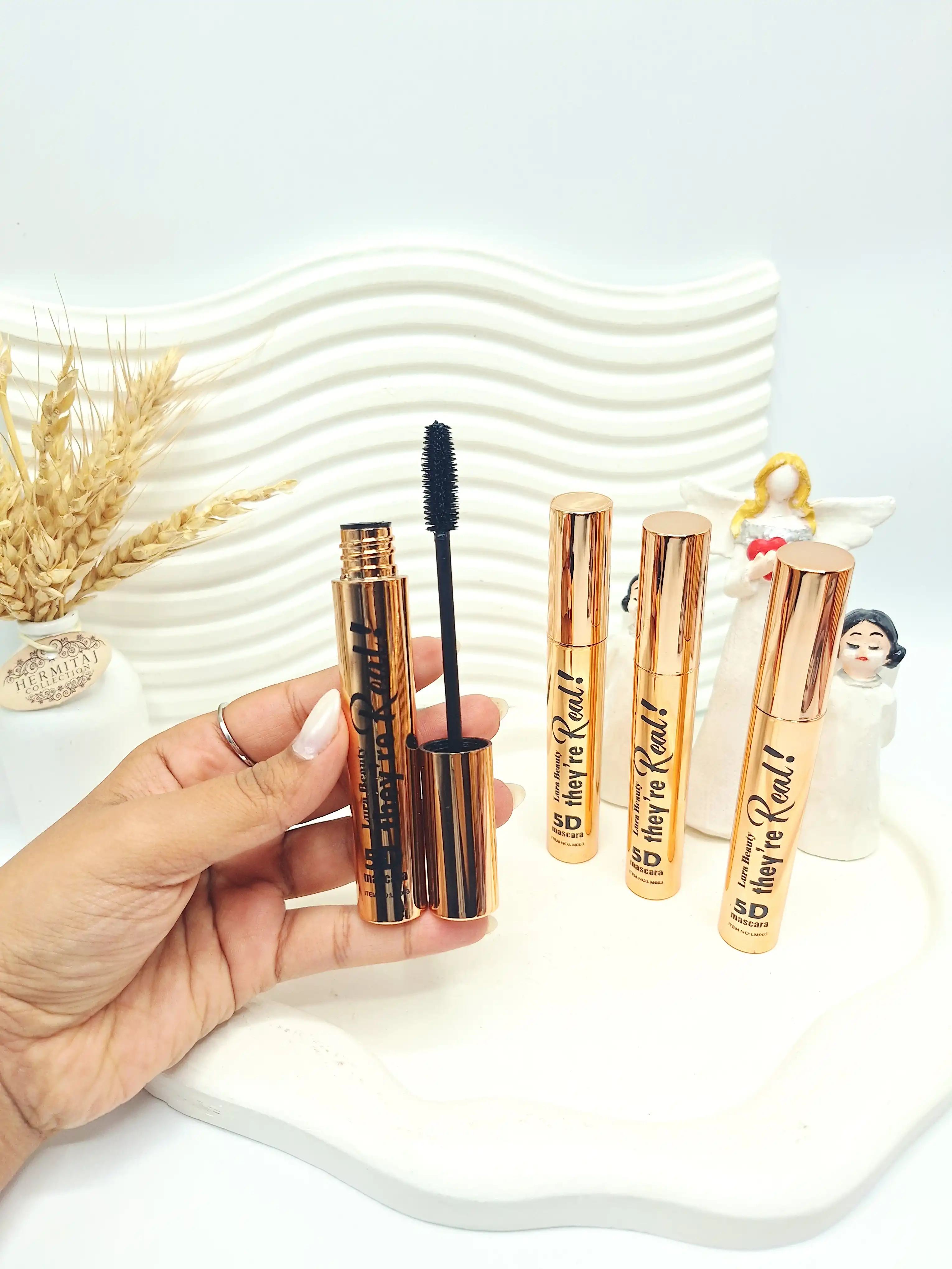 ریمل حجم دهنده و جدا کننده مژه 5D mascara برند Lura Beauty کد 003