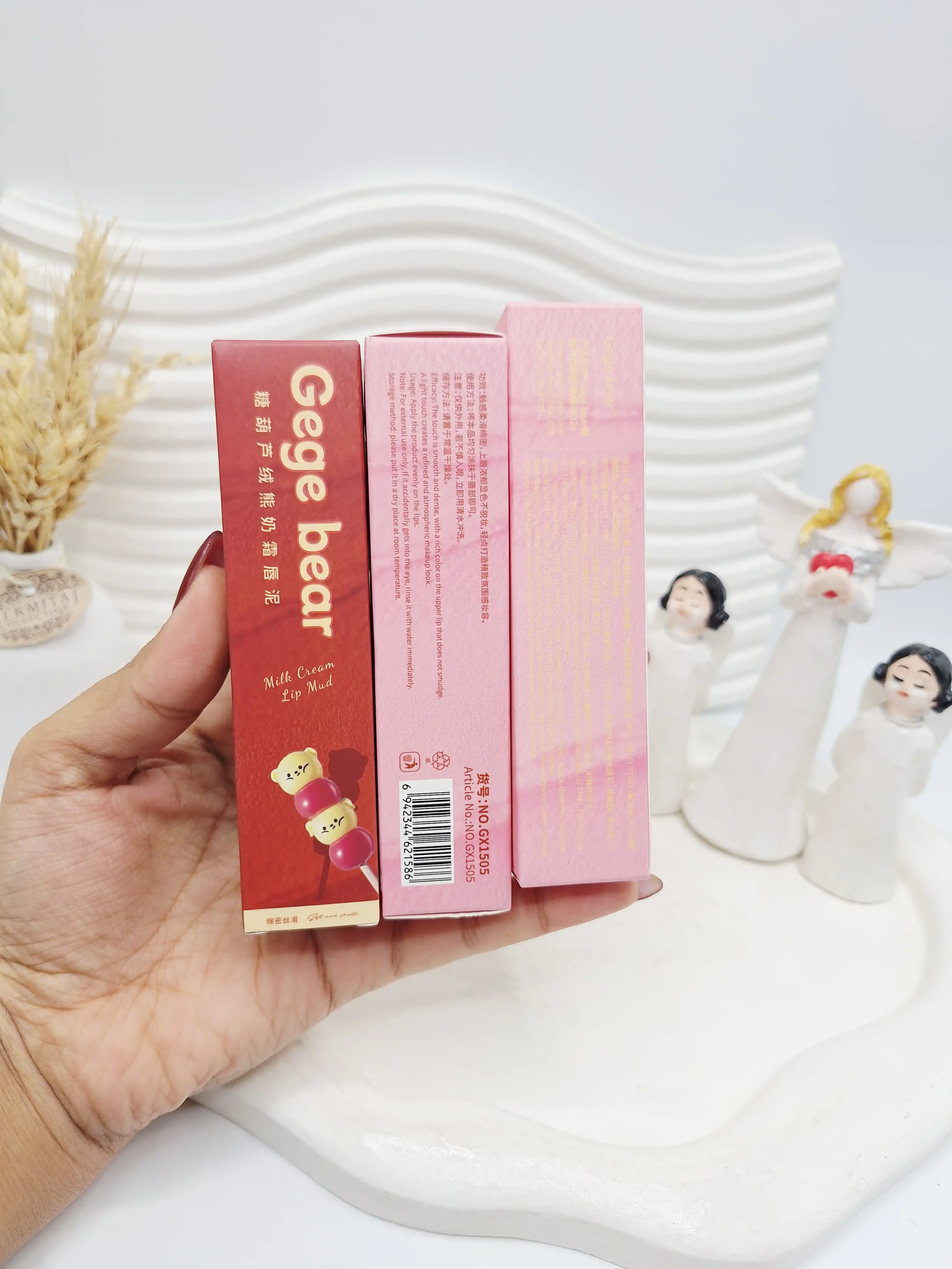رژلب مخملی کره ای طرح آبنبات چوبی برند Gege bear کد 1505