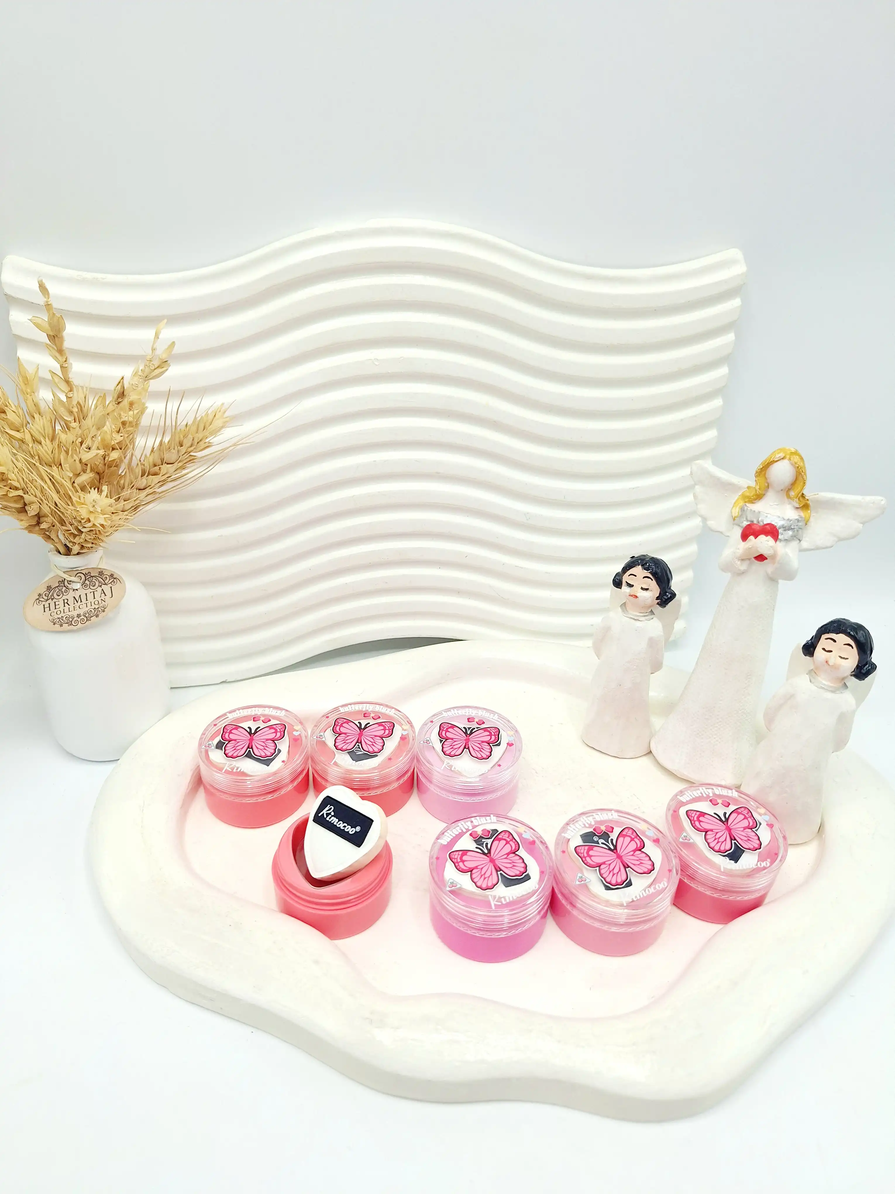 رژگونه قلبی پد دار مدل پروانه برند ریمیکو کد 1672