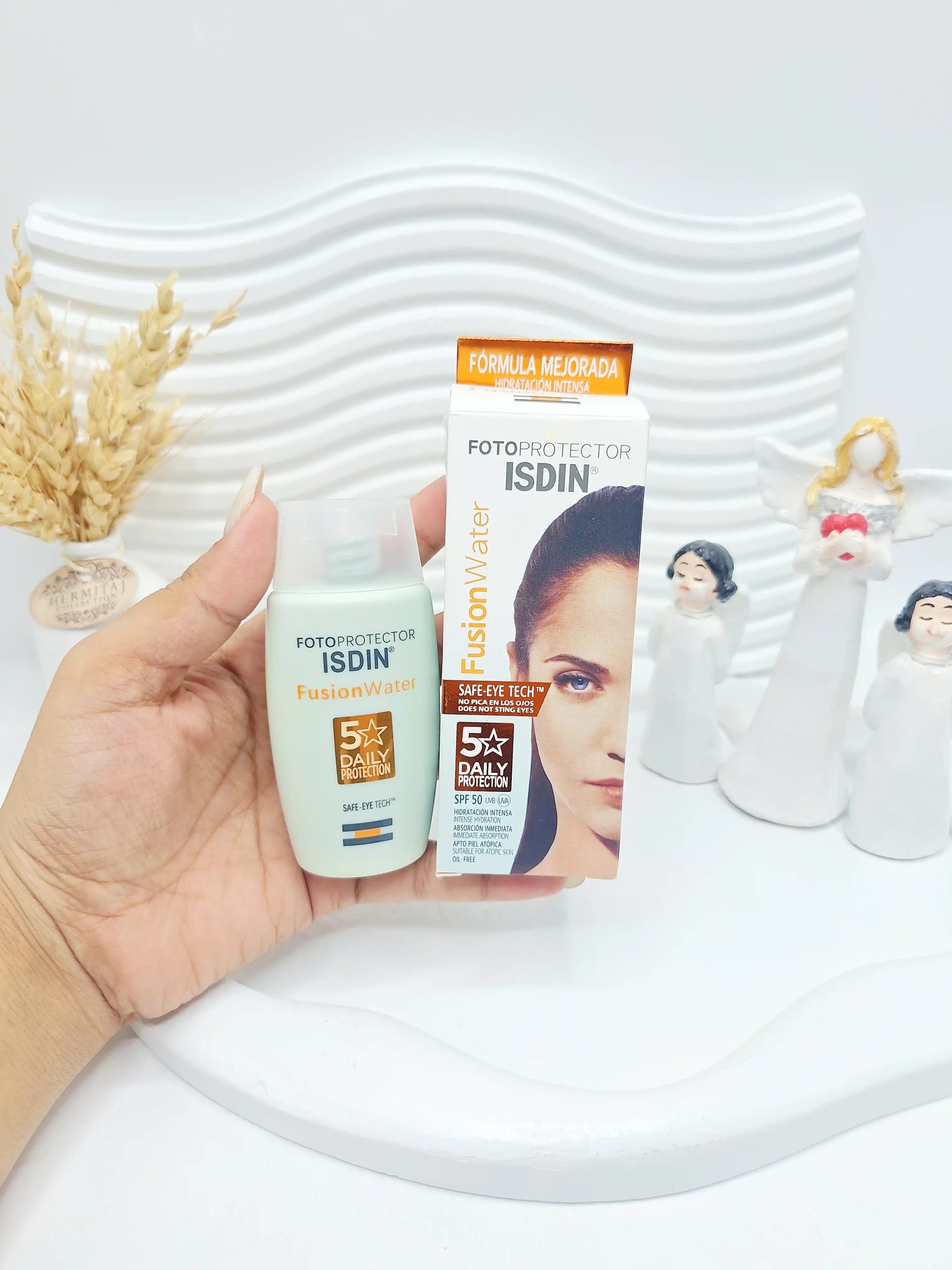 ضد آفتاب پوست چرب و مختلط SPF 50 برند فیوژن ایزدین کد 8577